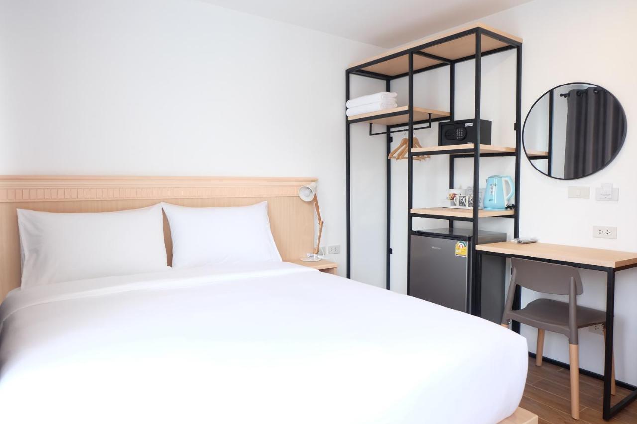 B3 House Hotel Камала Бийч Екстериор снимка